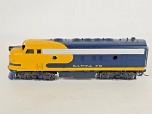 Athearn Santa Fe ATSF 271C EMD F7A HO RTR 1:87 - Picture 1 of 12