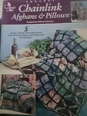 Crochet Chainlink Afghans & Pillows, No. 872611, by Annie's Attic, 2001 - Image 1 of 4