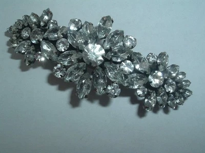 ACCESORIO PARA EL CABELLO VINTAGE DE METAL CON DIAMANTES DE IMITACIÓN Y FLOR DE LUCITA Foto 1 de 2