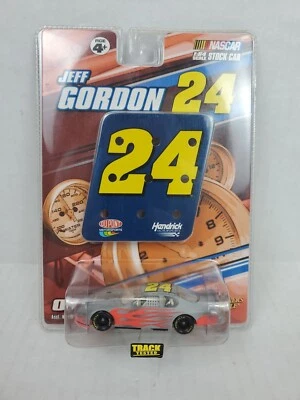 Jeff Gordon #24 1:64 Scale NASCAR Racecar 07 Track Tested Chevrolet w/ Pit Board - Image 1 of 4