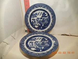 Juego de 2 platos de cena Churchill Blue Willow Staffordshire Inglaterra - 9 5/8 diam - Imagen 1 de 2