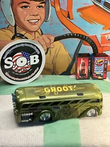 Hot Wheels Surfin School Bus Groot Green Diecast NM Condition Rubber Tires - Picture 1 of 9