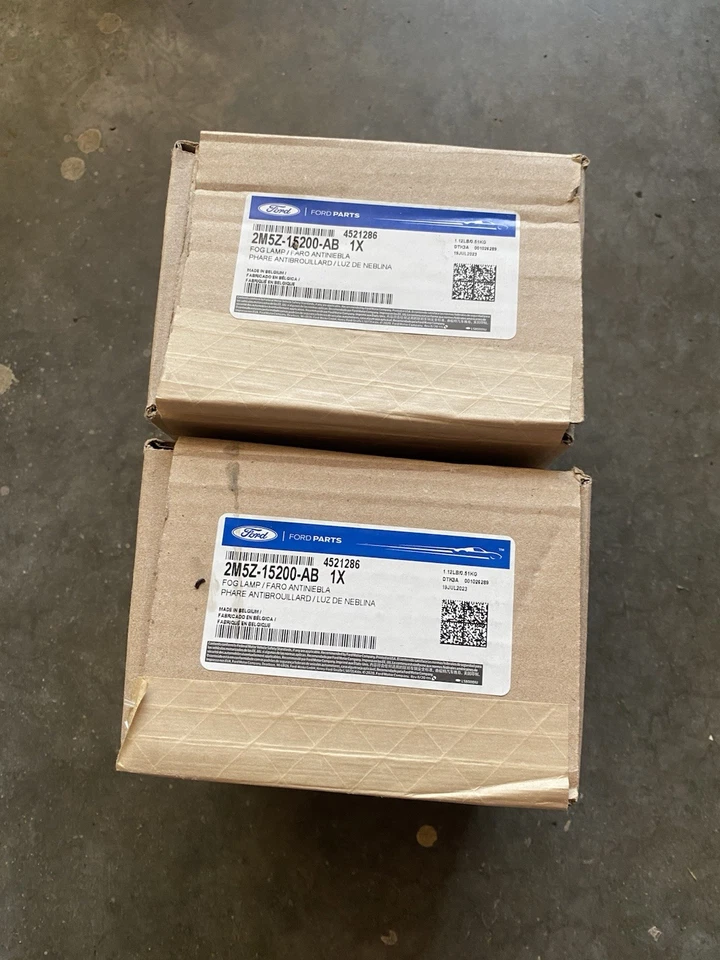 2003-2004 Ford Mustang SVT Cobra Fog Lights OEM Terminator SN95 New Edge - Image 1 of 1