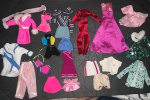 Barbie Ropa para Moda Muñecas Vestido Rosa Etiquetas Lote Años 80 90 - Imagen 1 de 8