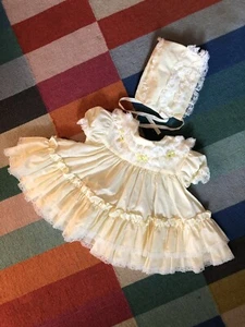Vintage Bryan Girls Dress Ruffles Lace With Hat Yellow 12 Months - Picture 1 of 6