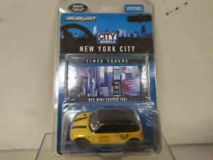 MINI COOPER TAXI NEW YORK CITY 1:64 GREENLIGHT - Imagen 1 de 2