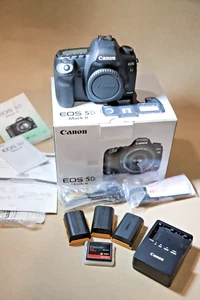 Canon EOS 5D Mark II Digital SLR Camera BODY, 3 Batteries, Charger, Orig Box, CF - Picture 1 of 18