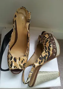 NINE WEST Brown Leather/Textile sandals/Shoes heels size US 8.5 M /39.5 EURO new - Picture 1 of 3