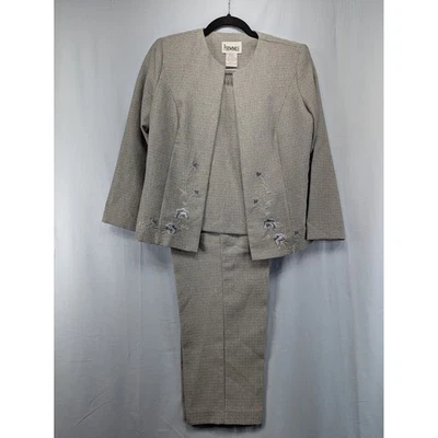 Conjunto de traje chaqueta pantalón bordado gris Periwinkle para mujer talla 6P Foto 1 de 4