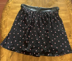 Torrid Black Pleated Skirt Size 12 Hummingbird Print Skater Skirt EUC - Picture 1 of 3