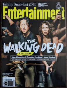 WALKING DEAD STEVEN YEUN ENTERTAINMENT WEEKLY SIGNED SWAU FULL MAGAZINE - Picture 1 of 3