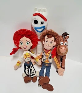 DISNEY PIXAR TOY STORY WOODY, JESSIE BULLSEYE Bonnie - Foto 1 di 18