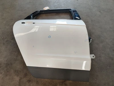 10-16 CADILLAC SRX CARCASA PANEL PUERTA EXTERIOR LADO DERECHO TRASERO, LOTE OEM3615 Foto 1 de 4
