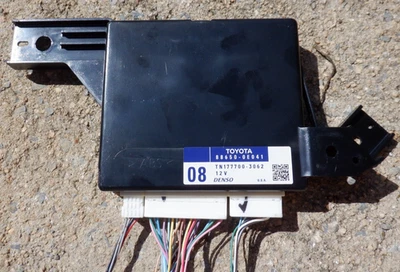 2010-2015 Lexus RX350 AC Amplifier Temperature Control Module 88650-OE041 - Image 1 of 4