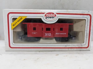 Model Power 8244 Southern 36' Bay Window Caboose VINTAGE - Picture 1 of 4