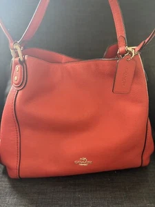 COACH HOBO Edie 31 Pebbled Shoulder Bag 57125 Washed Red , Salmon, Coral - Picture 1 of 7