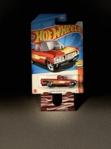 2024 Kroger Exclusive Hotwheels Custom 72 Chevy LUV Camion Rosso - Foto 1 di 5