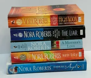 Lot of 9 Nora Roberts Romance Paperback Books + 1 Hardback - "Gabriel's Angel" - Foto 1 di 3