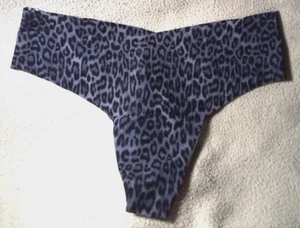 Victoria Secret Black/Gray Animal Print Thong Panty Size M "NWT" - Picture 1 of 3