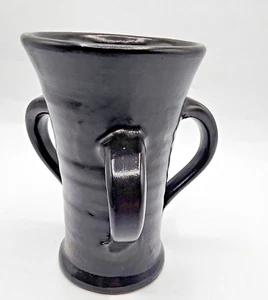 Taza Triple Mango Estudio Arte Cerámica Extraño Mate Negro Rojo Arcilla 5.75" Alto - Imagen 1 de 7