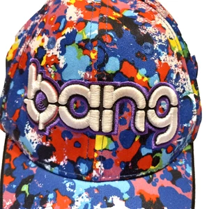 Cappello Bang Promo Bianco Ricamato Logo Berretto a Sfera Regolabile Energy Drink Anni 80 - Foto 1 di 7
