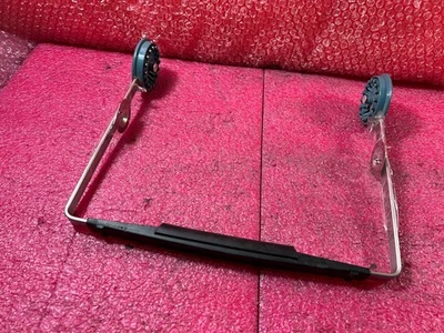 Tektronix 2465 300 MHz Oscilloscope Carrying Handle - Image 1 of 4