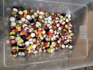 Metal & Plastic Bottle Caps ~ Great For Craft!! ~ Mixed Colors & Sizes - Picture 1 of 1