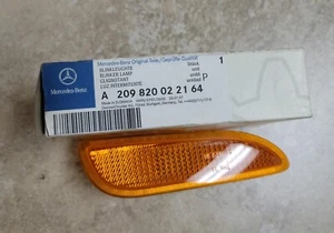 BLINKER LAMP / LUZ INTERMITENTE MERCEDES BENZ A209 820 02 21 64 - Picture 1 of 1
