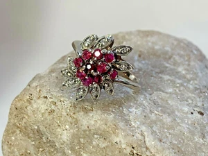 14K White Gold Red Stone Clear Accent Flower Ring 5.27g Jewelry Sz 6.5 Band - Picture 1 of 12