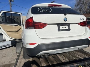 Hatch Trunk With Glass White OEM 2012 2013 2014 2015 BMW X1 - Picture 1 of 7