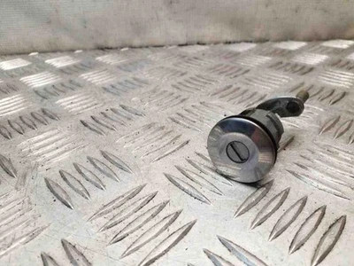 DODGE NITRO Front Left Door Lock 2.80 Diesel 130kw 2010 2010 - Image 1 of 3