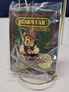 Boyds Bears Ciatlin feine Tasse Tee Harz Bearwear Anstecknadel - neu/versiegelt - Bild 1 von 5