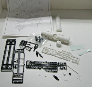 InterMountain HO Kit #41208-07 ACF Type 27 Riveted 10,000 Gal Tanker Belcher Oil - Picture 1 of 2