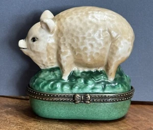 Caja baratija de cerdo con bisagras de porcelana vintage sin firmar estilo limonges pintada a mano - Imagen 1 de 6