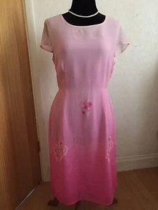 Vintage 100% Pure Silk Ladies Pink Lined knee Length Dress Size L (10)New - Picture 1 of 4