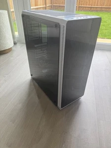 Etui do gier Sahara Pirate ATX – wentylatory RGB, szkło hartowane | białe | czyste conditi - Zdjęcie 1 z 4