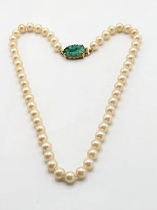 Vintage Ciner Faux Pearl Necklace with Faux Jade Clasp - Picture 1 of 13