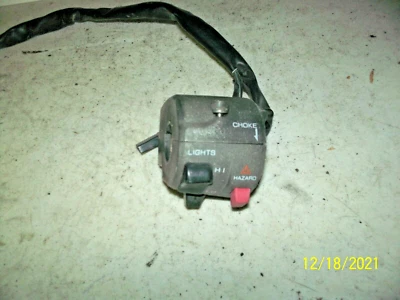 Interruptor de señal de giro KAWASAKI CONCOURS 1994-2006 ZG 1000 INTERRUPTOR DE SEÑAL DE GIRO OEM Foto 1 de 4