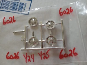 Four (4) Chrome Wheels 1/24/25 scale (Parts only) Package # 6026!!!!!!!!!! - Picture 1 of 2