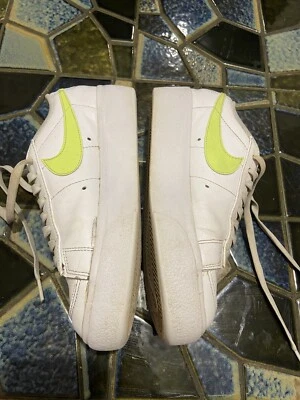 Nike Blazer Plataforma Baja Blanco Limón Twist Zapatos Mujer’s EE. UU. 6 Tenis Foto 1 de 4