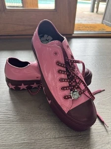 Miley Cyrus Converse Chuck Taylor Size 8 Pink Burgundy Stars Platform C.2018 - Picture 1 of 18