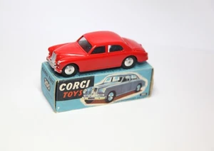 Corgi 205 Riley Pathfinder Saloon In Original Box - Near Mint Vintage Model - Picture 1 of 7