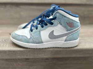 Air Jordan 1 SE Mid French Blue Size 6 DR6235-401 - Picture 1 of 5