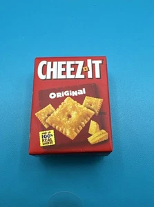 Mini Verse REAL BRANDS Series 1 - Cheez It Original Cracker Mini Brands - Picture 1 of 3