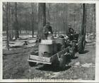 1947 Press Photo Gathering The Sap On Their Farm Are Hubert And Clayton Decker