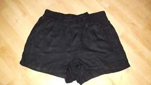 Damen-Shorts von Tally Weijl.Mit Stretch-Bund und Zwei Eingriffstaschen vorne - Bild 1 von 3
