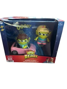 Brandneu im Karton Disney Pixar Toy Story Remix Barbie & Ken Dream konvertierbar - Bild 1 von 15