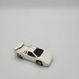 19&7 Hot Wheels Lamborghini Countach White - Picture 1 of 5