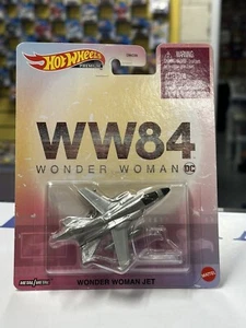 Hot Wheels Premium WW84 Wonder Woman DC Wonder Woman Jet - Picture 1 of 1