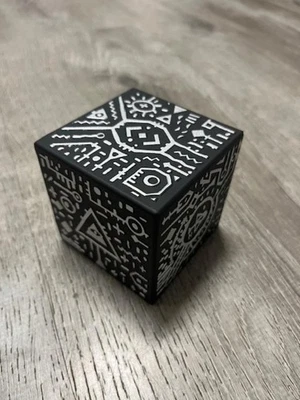 Cubo Merge segurar hologramas em sua mão brinquedo de jogo virtual - Imagem 1 de 2